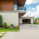 墨尔本与布里斯班郊区现代住宅外观，象征澳洲投资房 EOFY 报税与省税