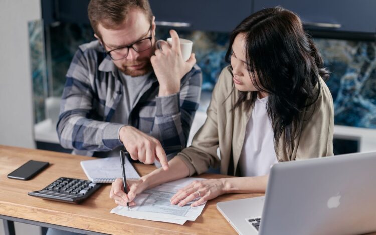自管养老金 SMSF 设立资格、受托人义务与居民身份 —— 墨尔本布里斯班华人会计